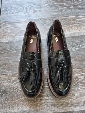 Franco Sarto Black Patent Tassel Loafers with Brown Sole